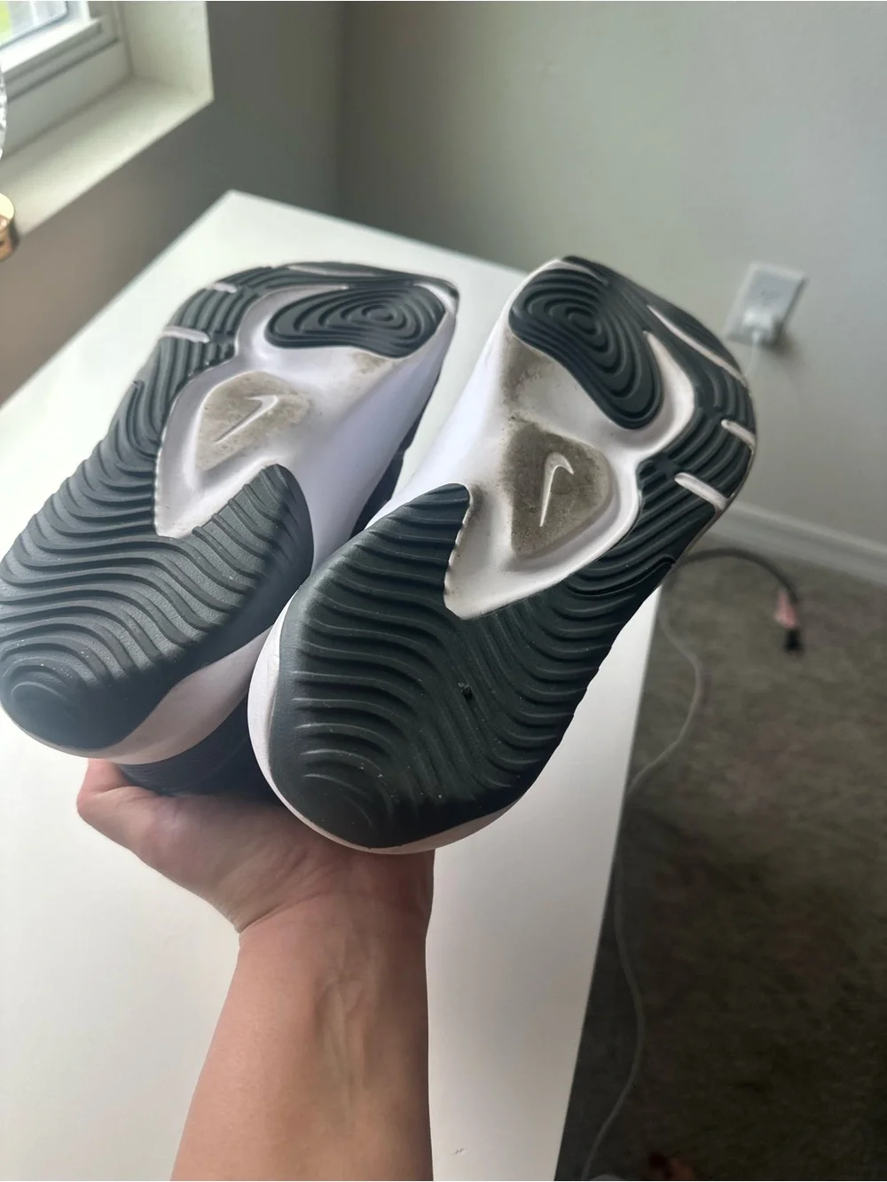 Nike Grey Mesh Athletic Sneakers - Grey/White